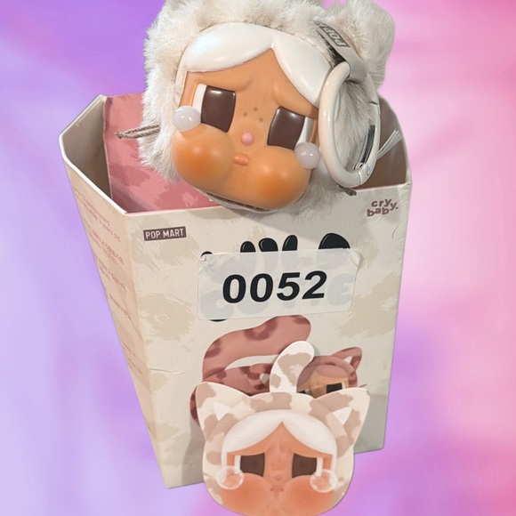 Vanilla Cutie Crybaby Wild But Cutie Popmart Opened Box - Picture 3 of 5
